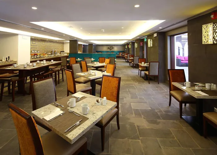 Hilton Garden 4*