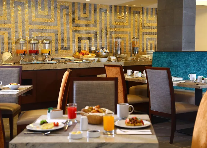 Hilton Garden Hotel 4*