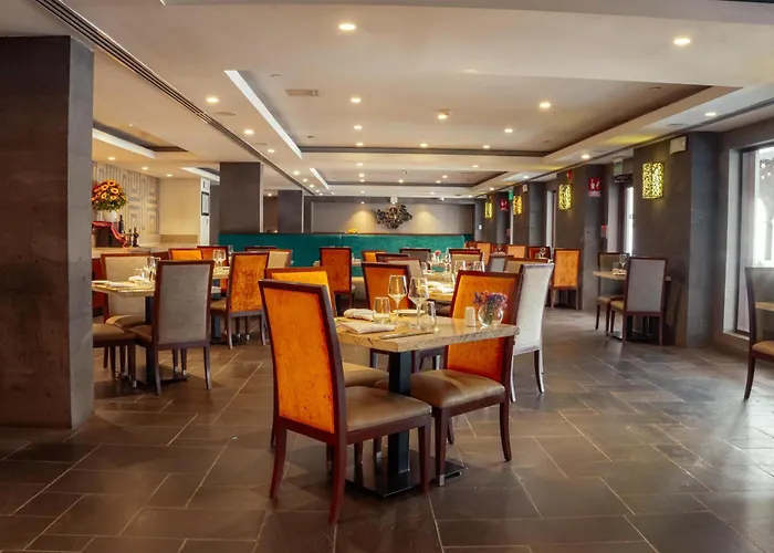 Hilton Garden Hotel 4*